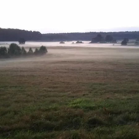 Nad Jeziorem 